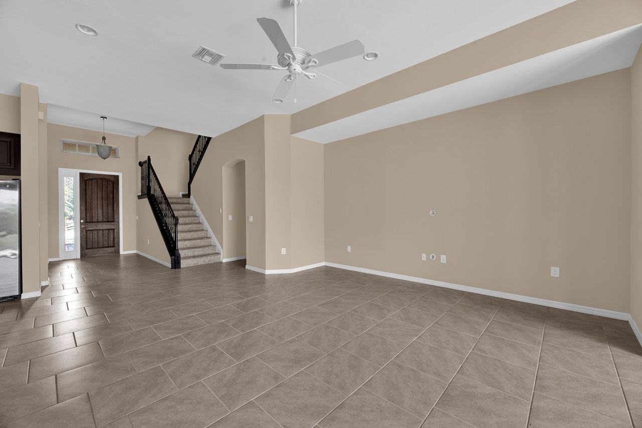 16176 Aberdeen Ave - Photo 3 of 22