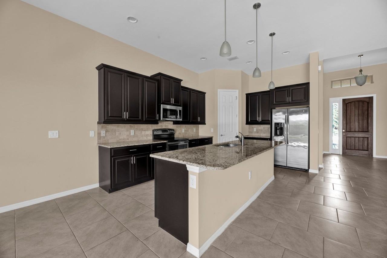 16176 Aberdeen Ave - Photo 6 of 22