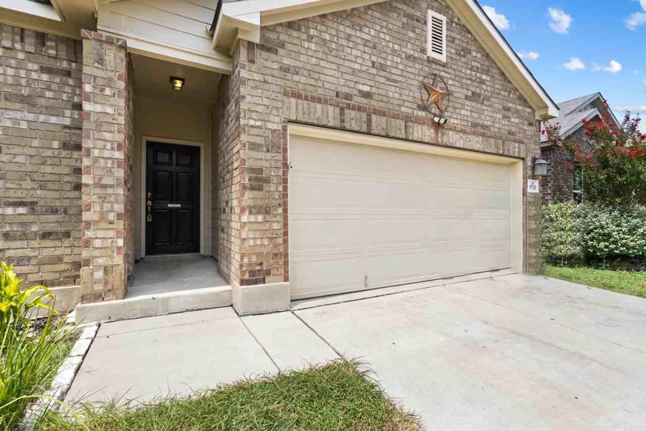 9719 Bricewood Post - Photo 2 of 23