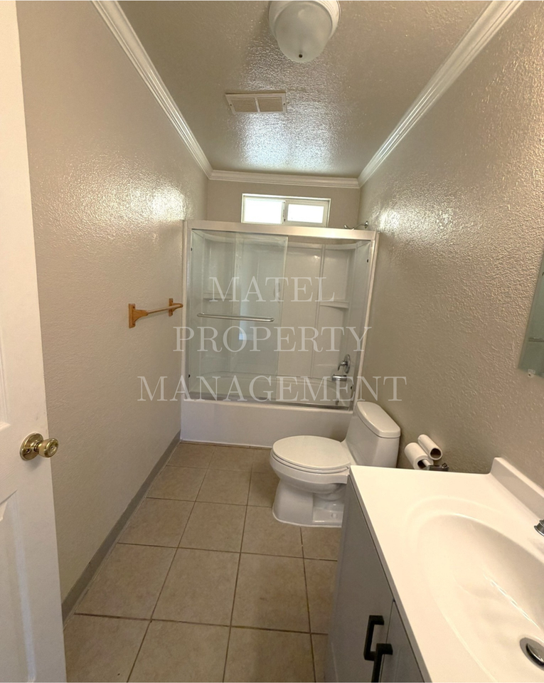 227 Becky Way - Photo 7 of 16
