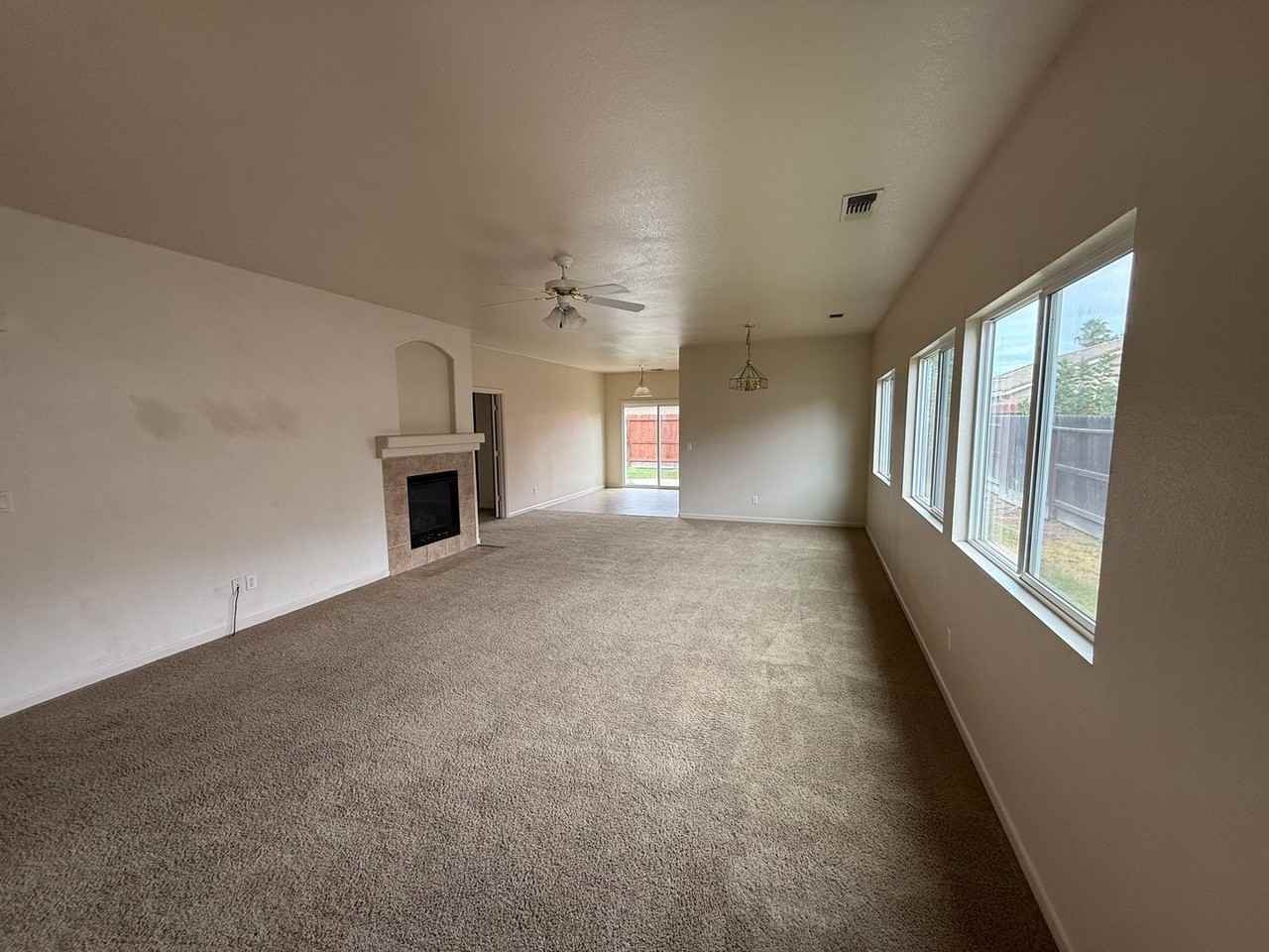 3260 Poppy St - Photo 2 of 9