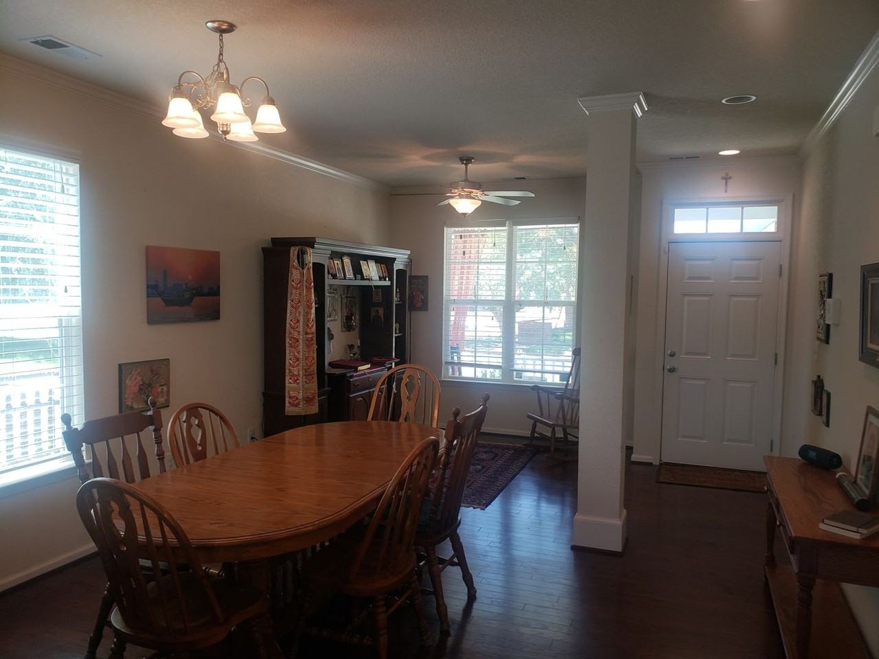 328 Cherry St - Photo 4 of 28