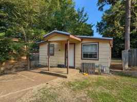 featured image of 108 Campbell Ln