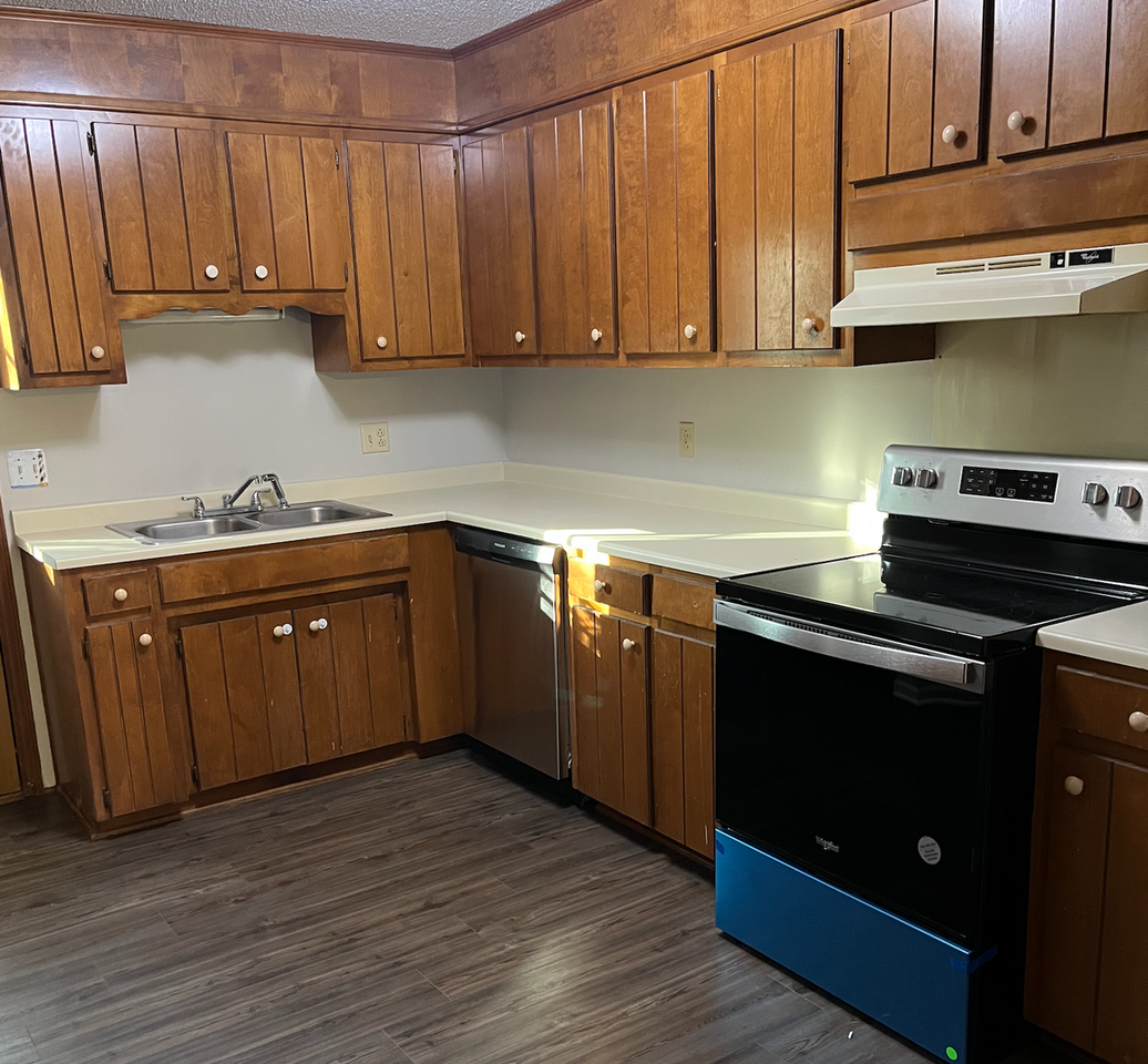 101 Anderson Mill Pl - Photo 3 of 7