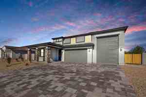 featured image of 1434 E Pisa Dr