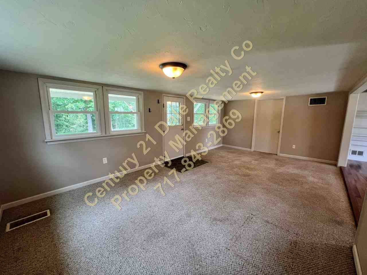 23 Pine Ridge Rd #23 - Photo 3 of 20