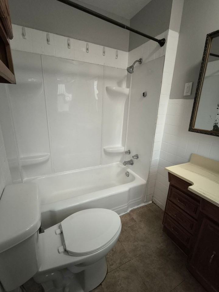 419 S 24th St - Photo 5 of 10