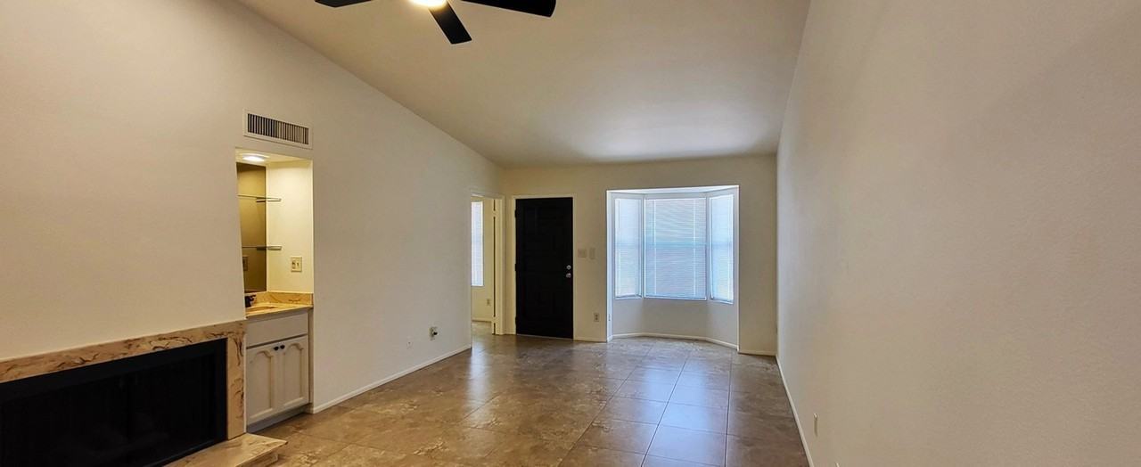 2117 W Missouri Ave - Photo 3 of 23