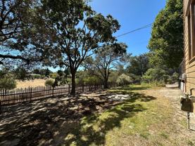 402 Ormsby Ln - Photo 1 of 1