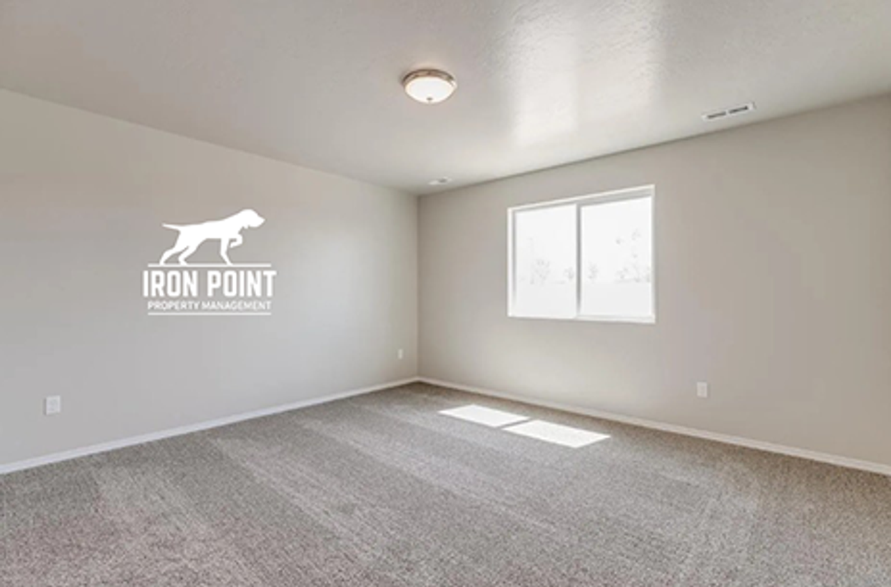 1449 W Crooked River Dr - Photo 4 of 9