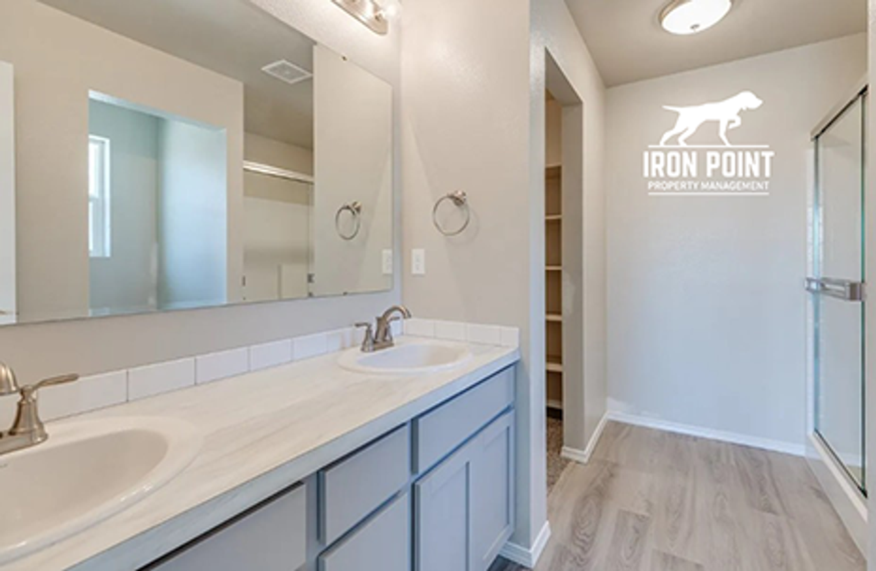 1449 W Crooked River Dr - Photo 5 of 9