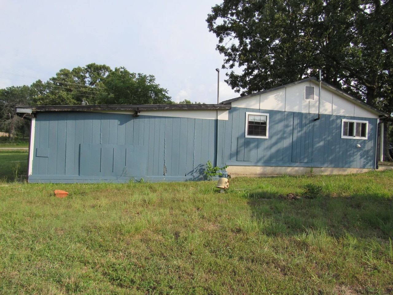 1815 N State Highway 7 - Photo 5 of 30