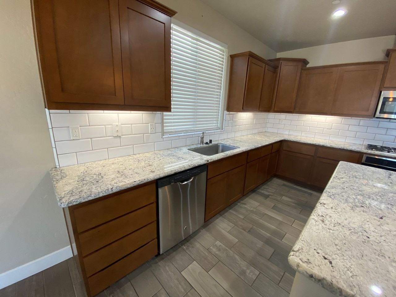 3200 N Glacier Way - Photo 6 of 26
