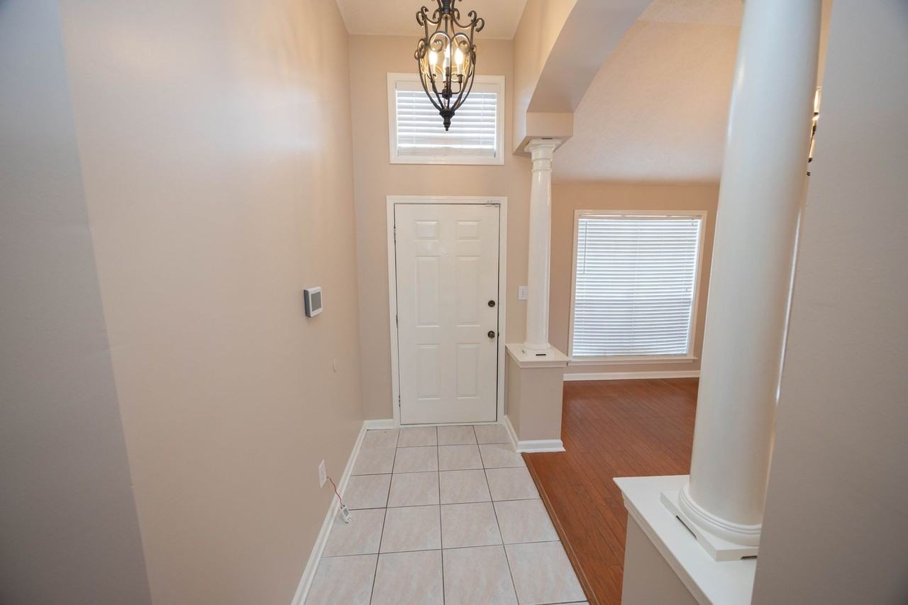 8013 Copperfield Dr - Photo 3 of 26