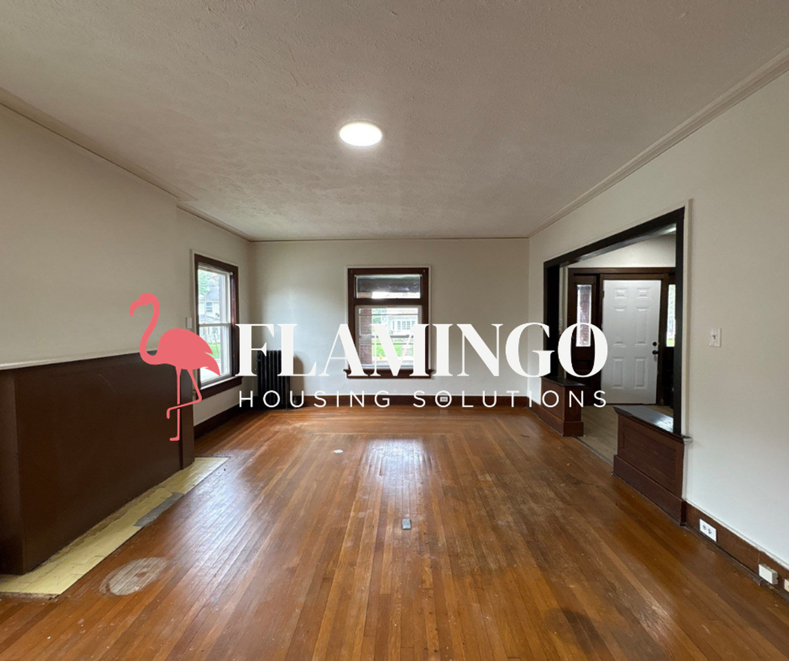 303 Lexington Ave - Photo 3 of 20