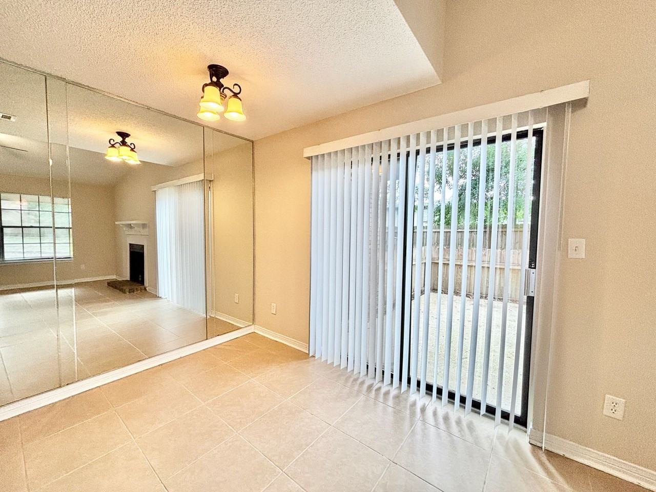 9345 Chisholm Rd - Photo 6 of 15