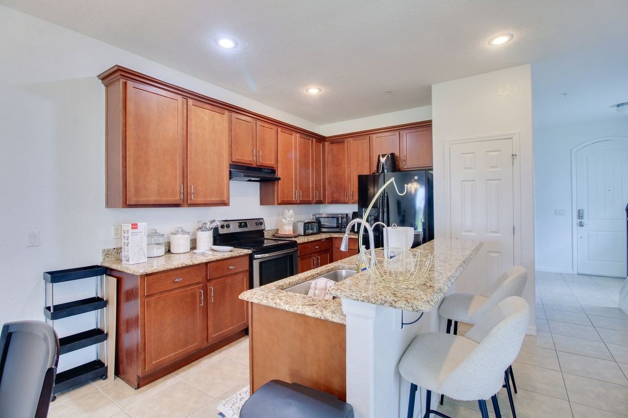 20626 Maxim Pkwy - Photo 4 of 24