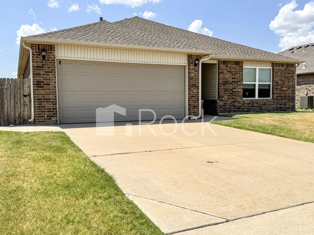 321 Karlee Ln - Photo 2 of 24