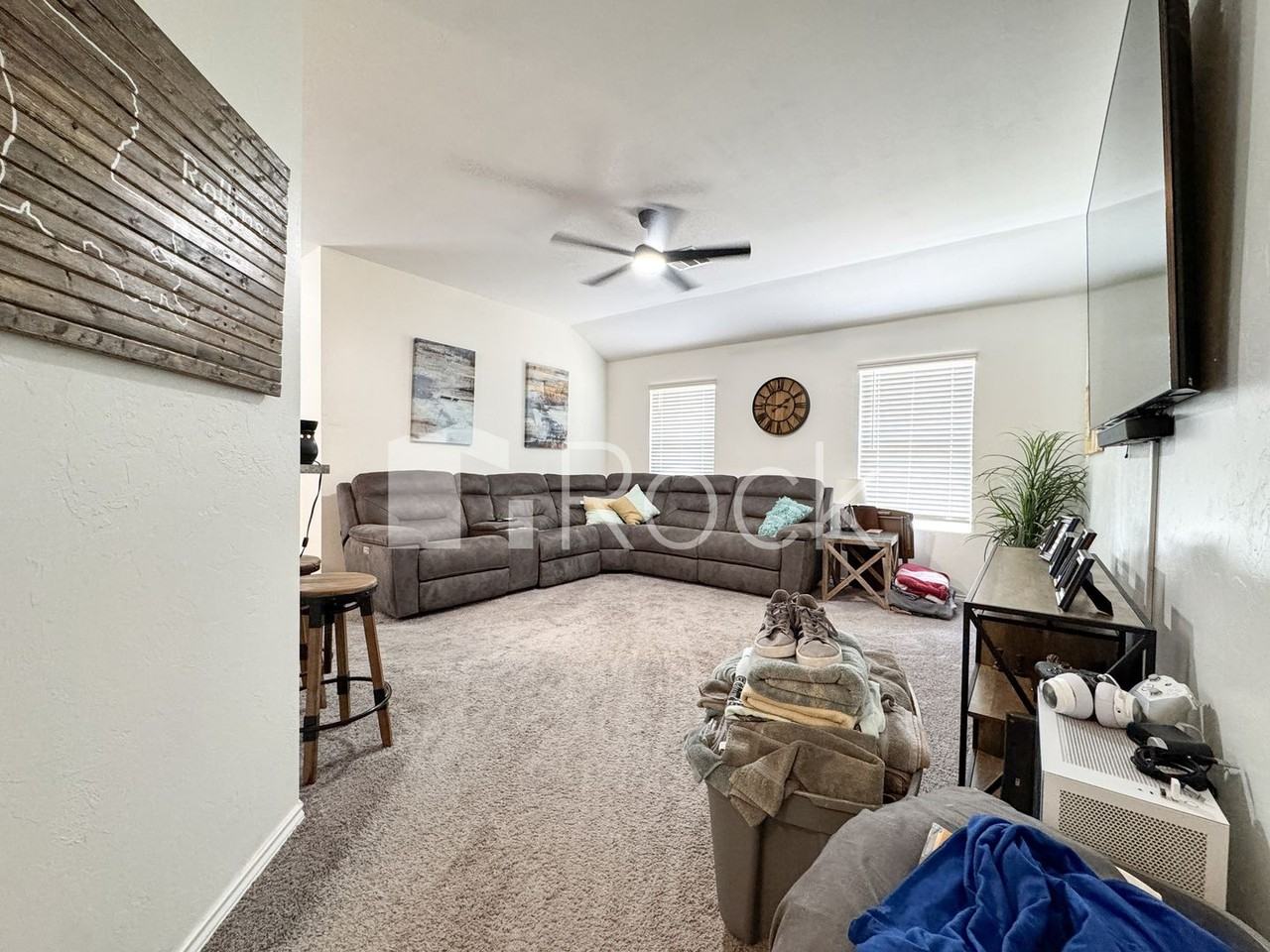 321 Karlee Ln - Photo 4 of 24