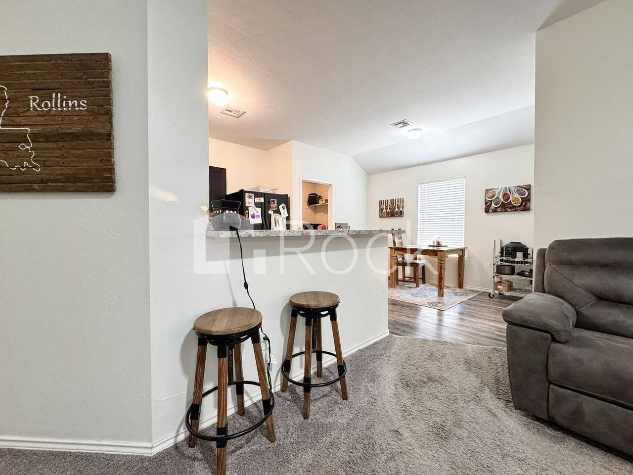 321 Karlee Ln - Photo 5 of 24