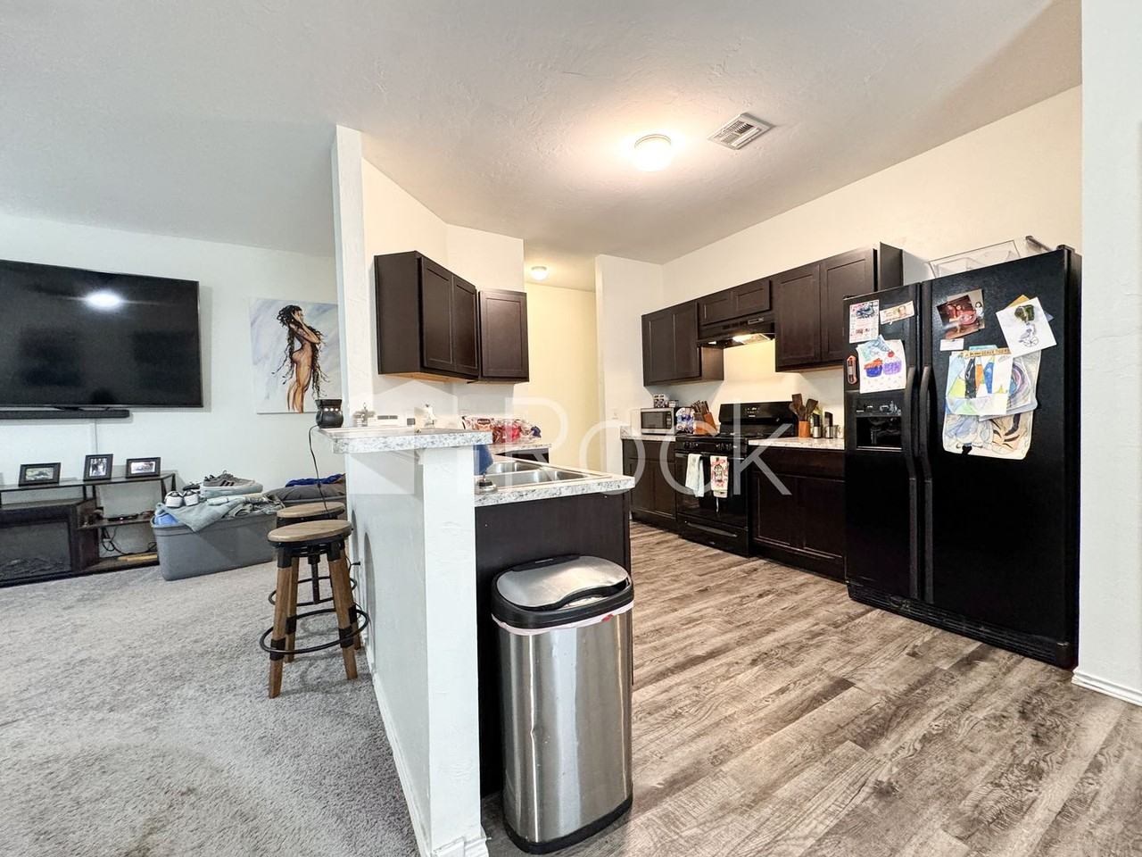 321 Karlee Ln - Photo 6 of 24