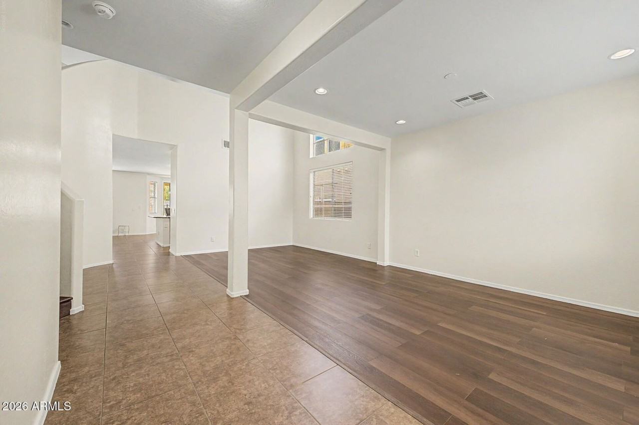 7842 W Andrea Dr - Photo 2 of 26