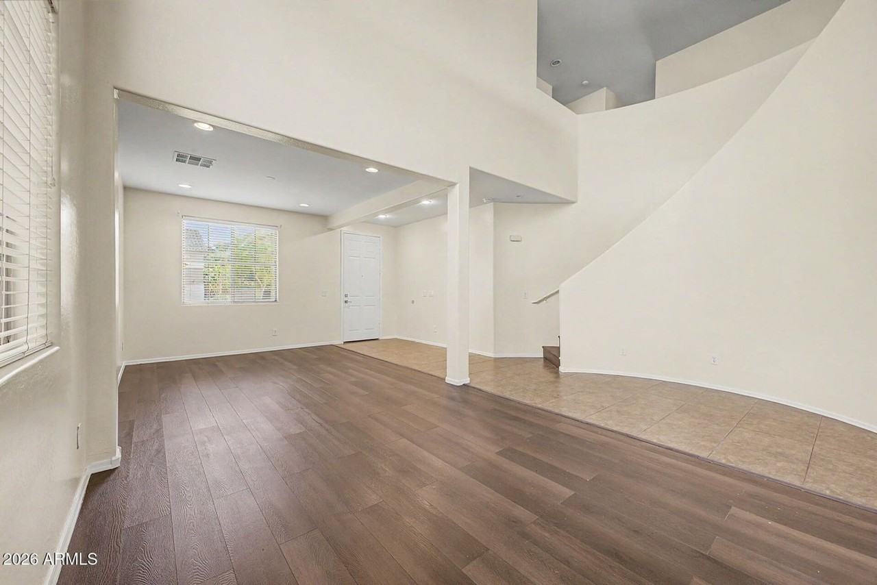 7842 W Andrea Dr - Photo 3 of 26