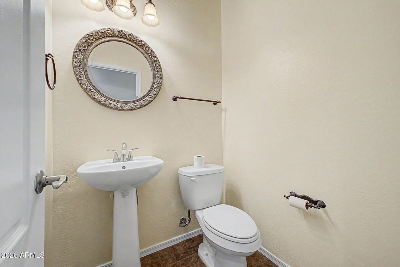 7842 W Andrea Dr - Photo 7 of 26