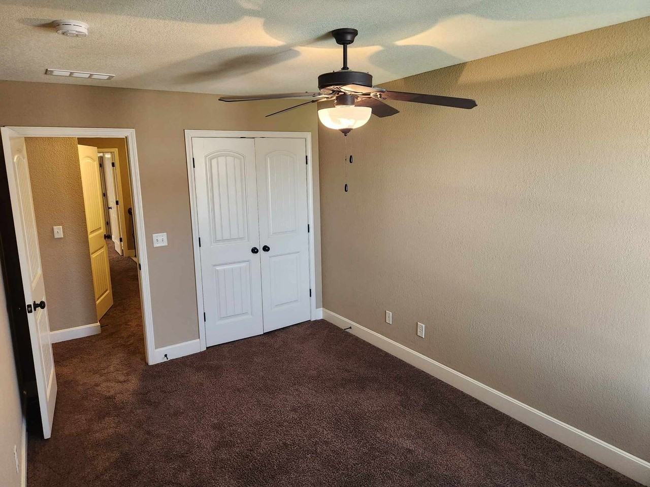 9426 N Lenox Ave - Photo 2 of 13