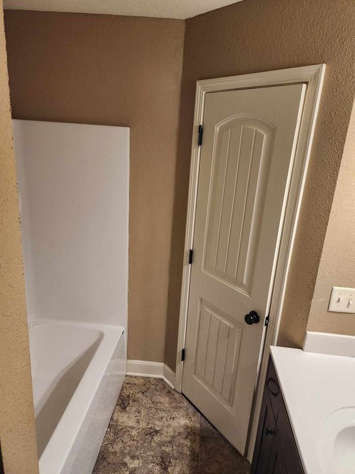 9426 N Lenox Ave - Photo 6 of 13
