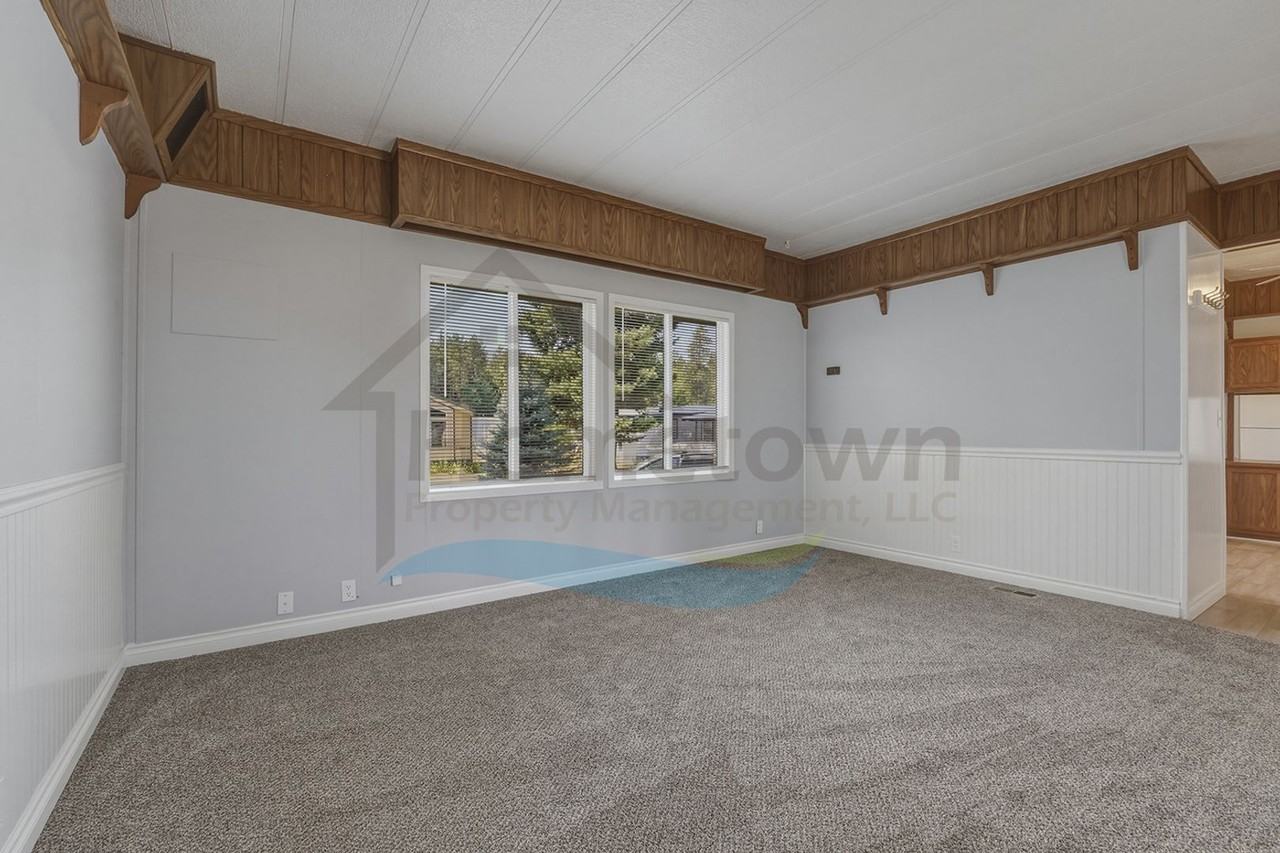 468800 Highway 95 - Photo 4 of 28