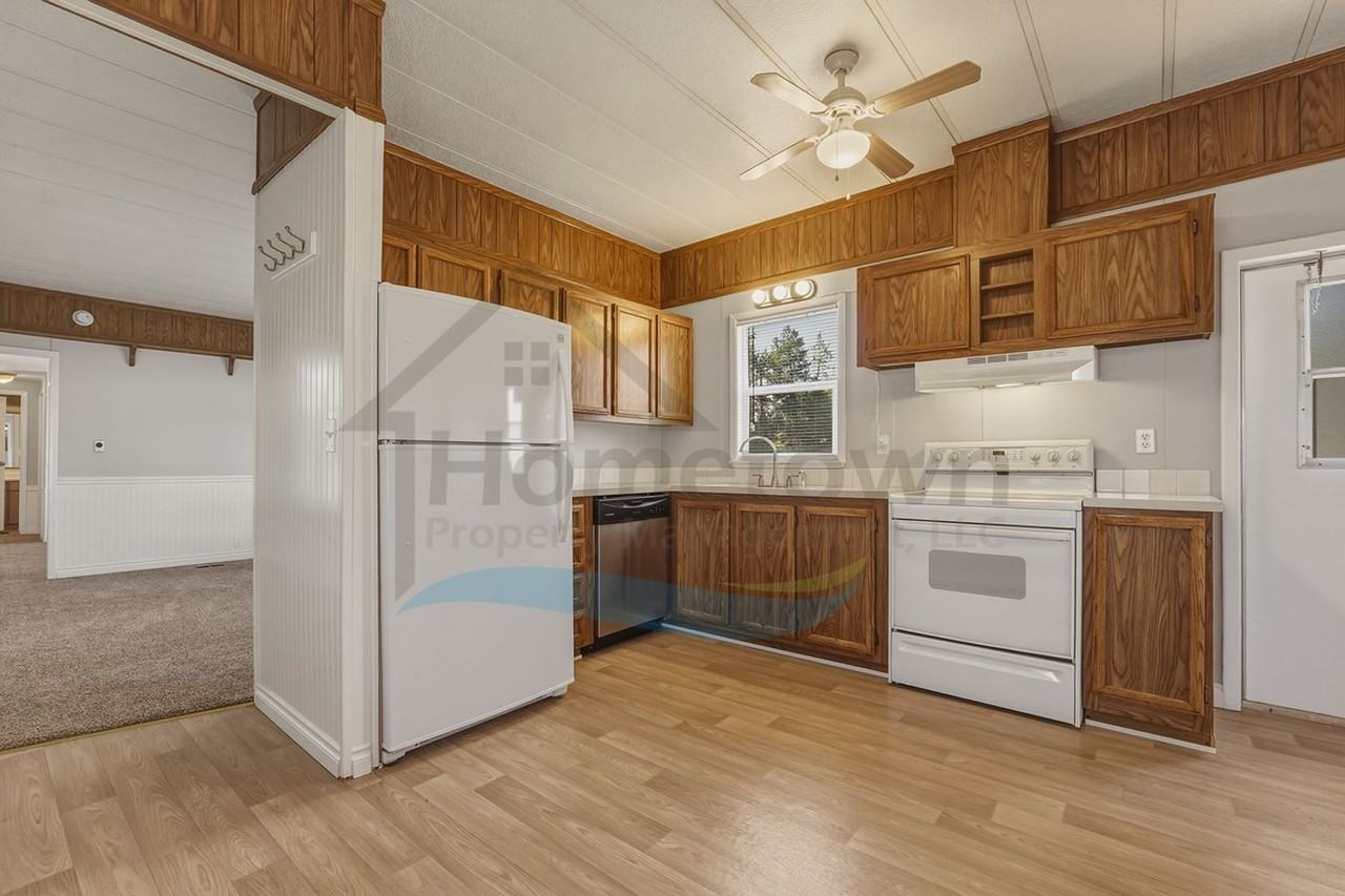 468800 Highway 95 - Photo 7 of 28