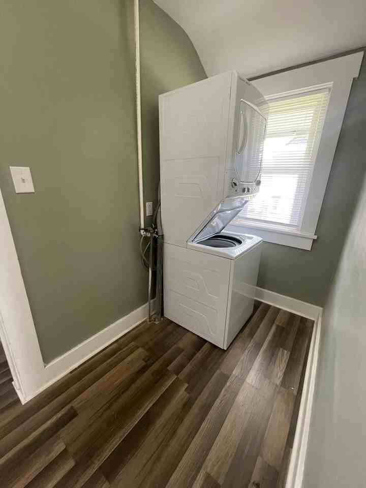 50 N Collier St. Xenia, OH. 45385 - Photo 7 of 28