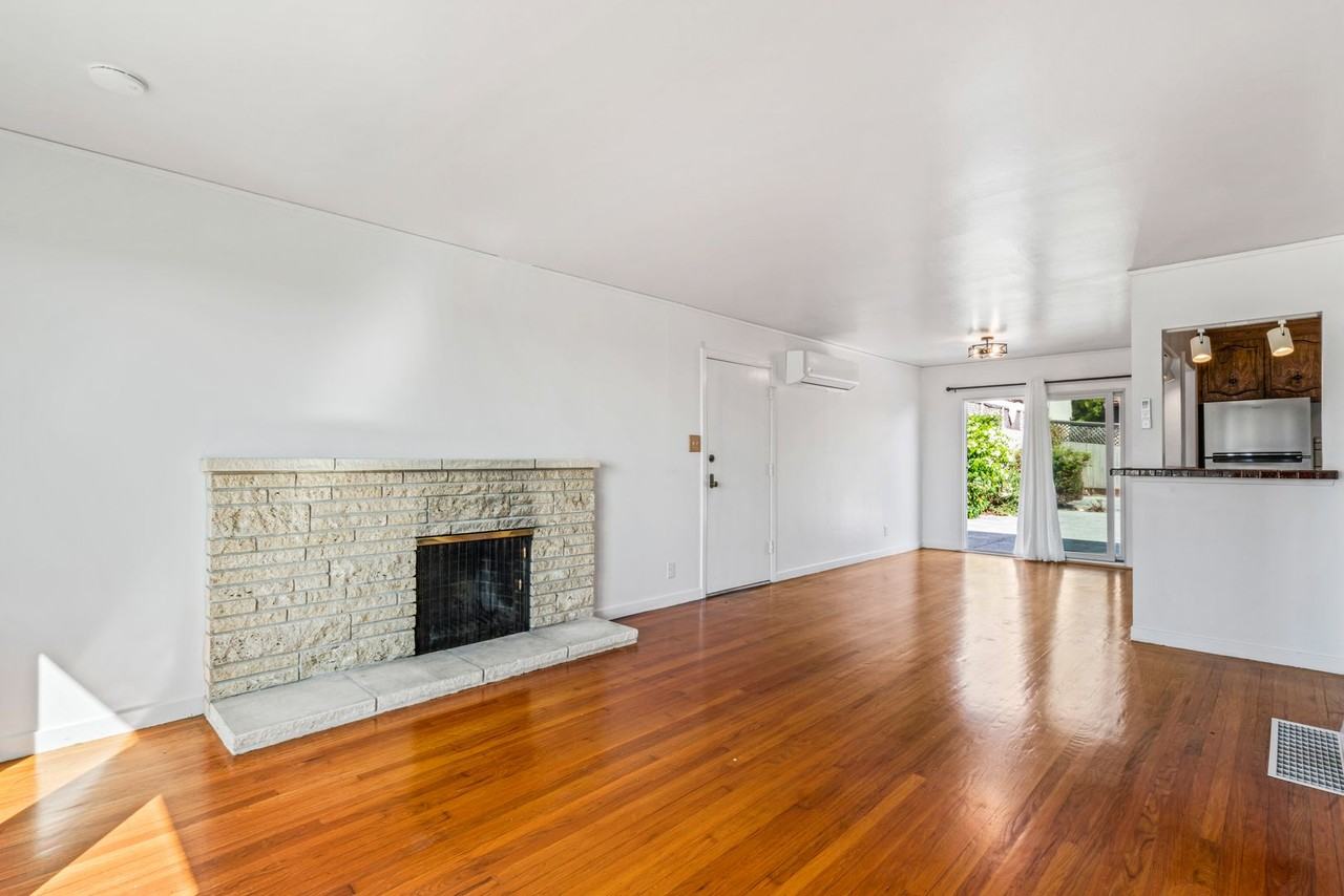1796 Hickory Ave - Photo 7 of 33