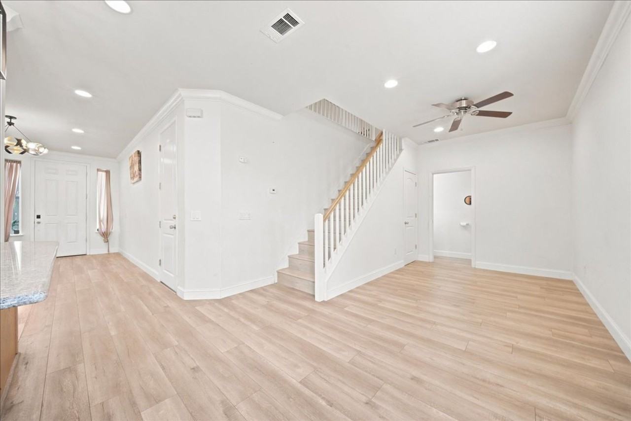 9105 Echo Point Pl - Photo 7 of 23