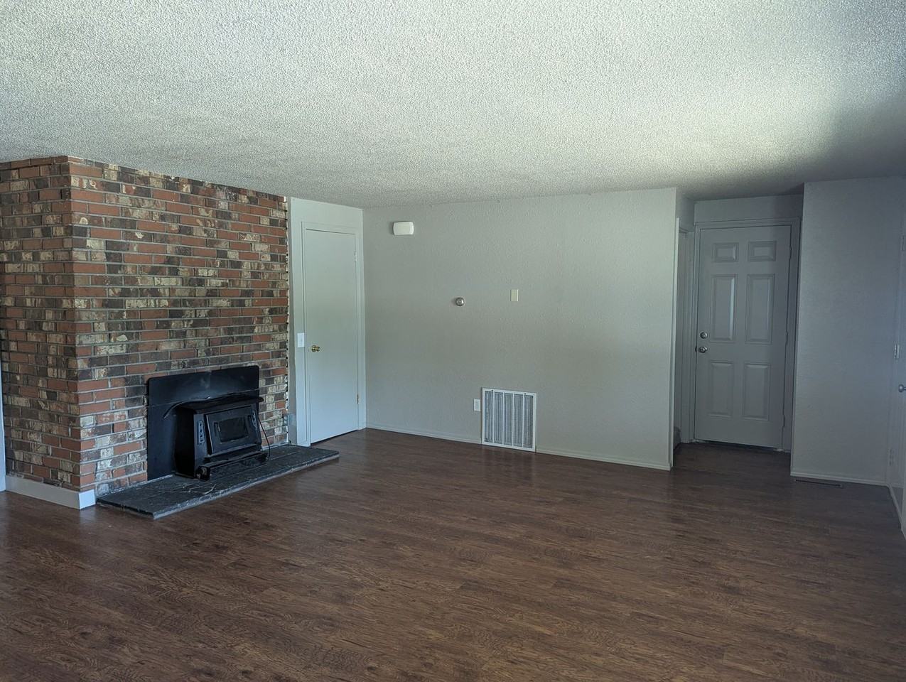 1108 N 16th St - Photo 3 of 14