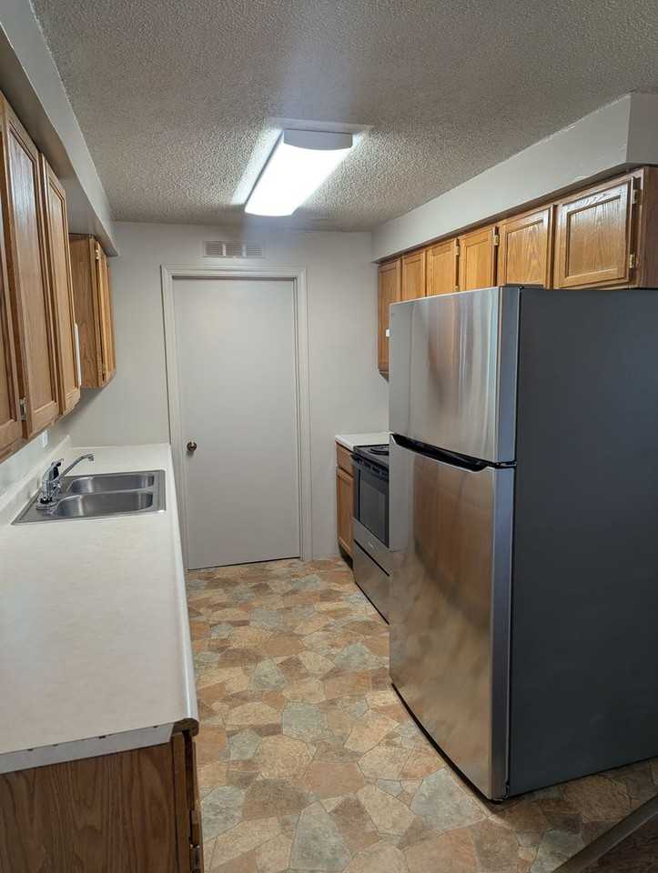 1108 N 16th St - Photo 4 of 14