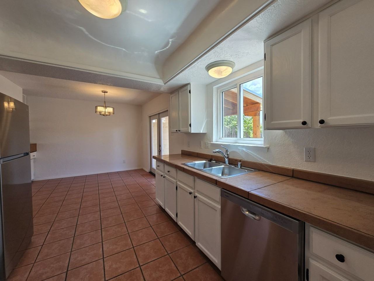 2582 Camino San Patricio - Photo 4 of 32
