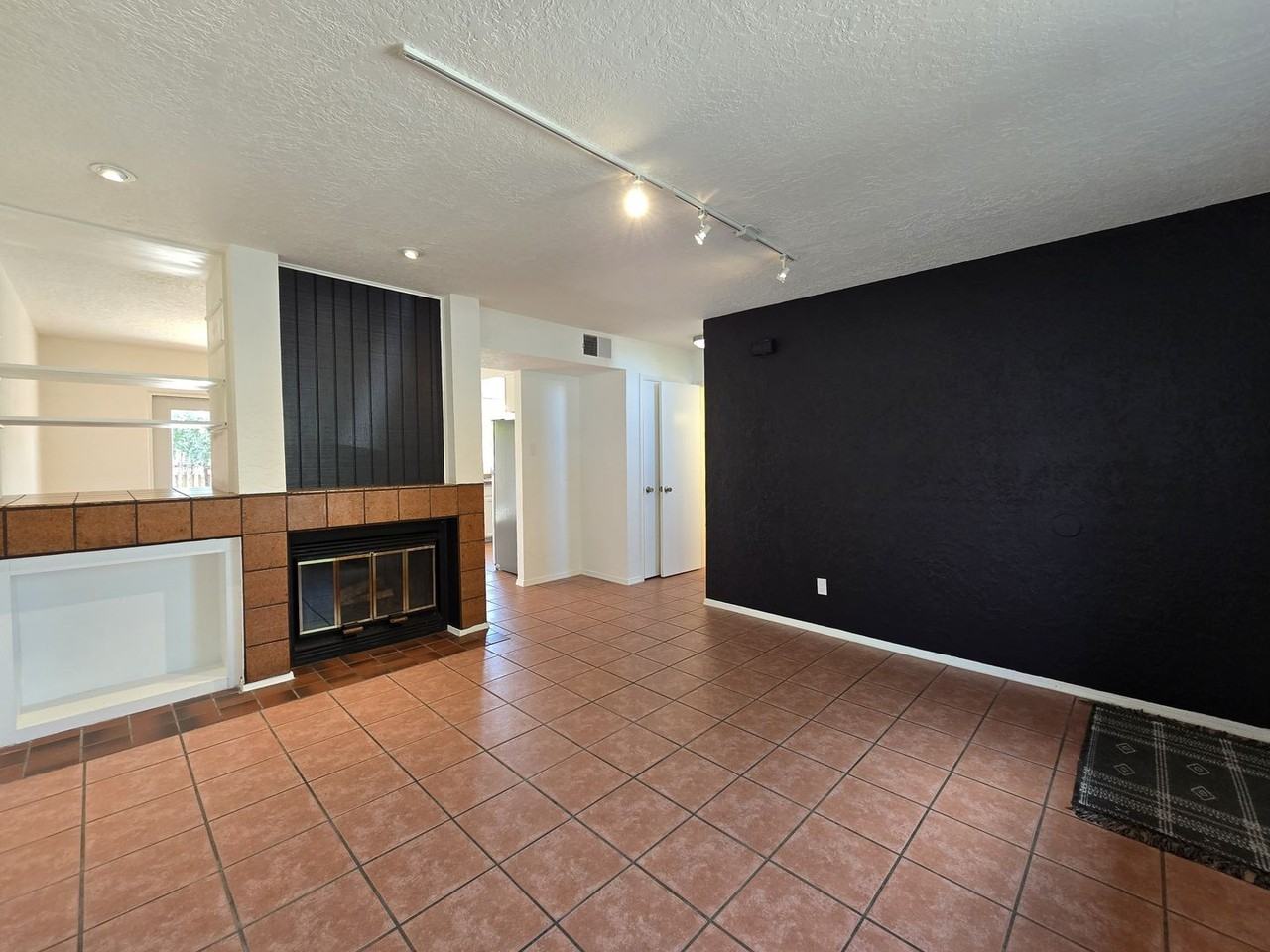 2582 Camino San Patricio - Photo 6 of 32