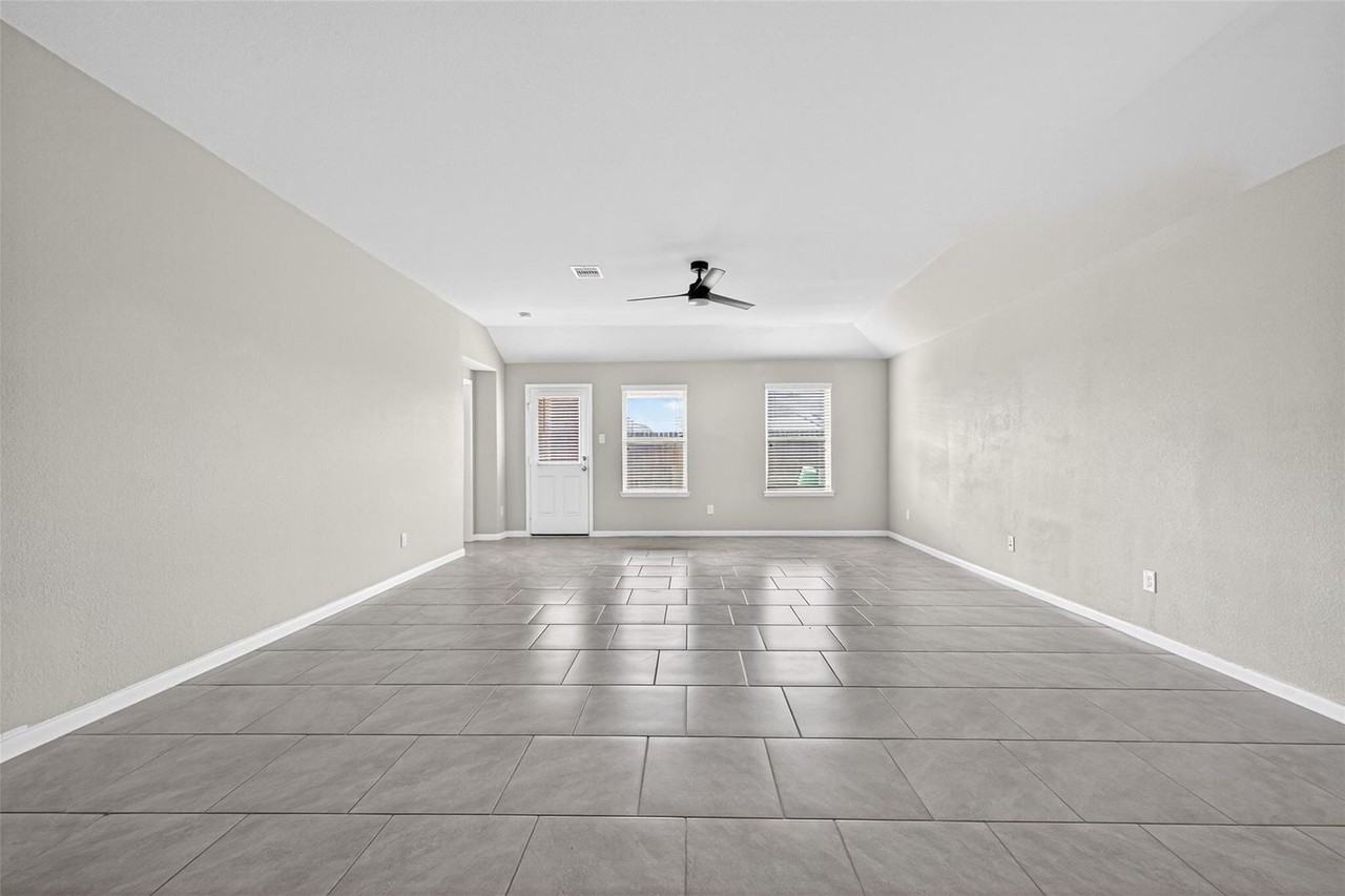 29814 Cauthers Pass Ln - Photo 3 of 28