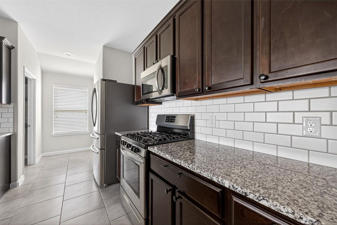 29814 Cauthers Pass Ln - Photo 4 of 28