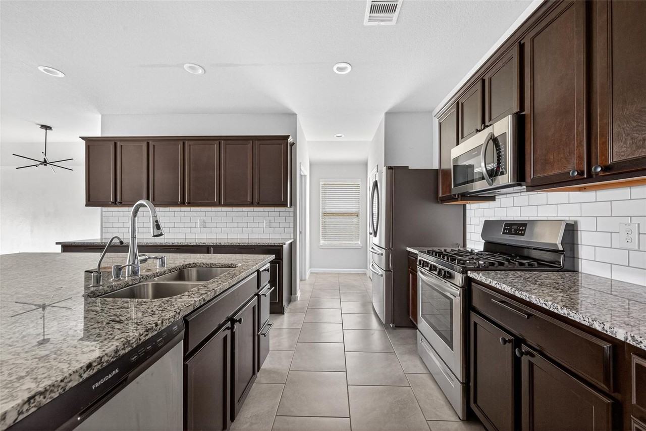 29814 Cauthers Pass Ln - Photo 5 of 28