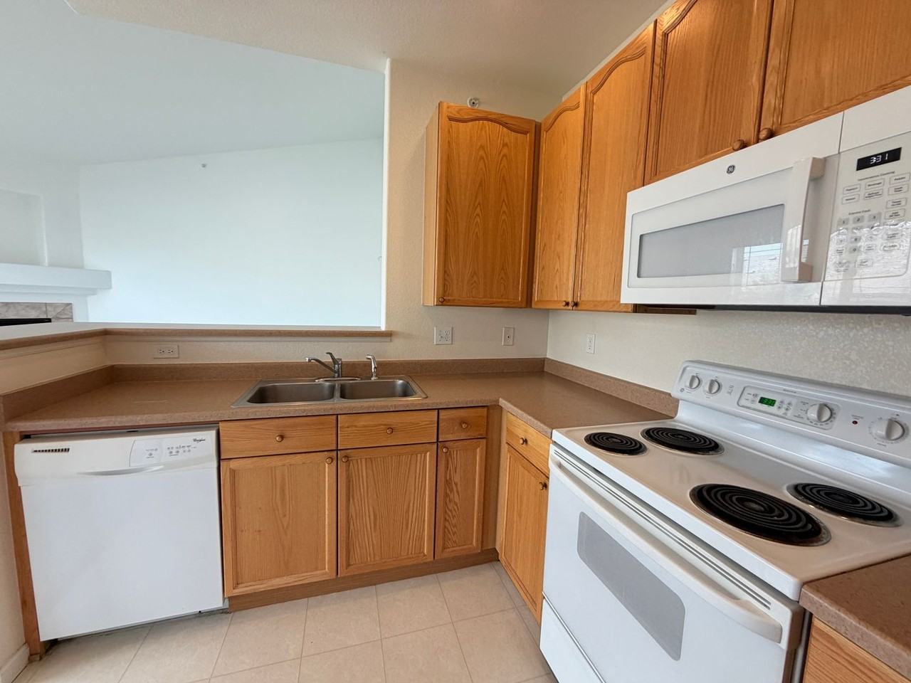 8456 S Hoyt Way - Photo 3 of 24