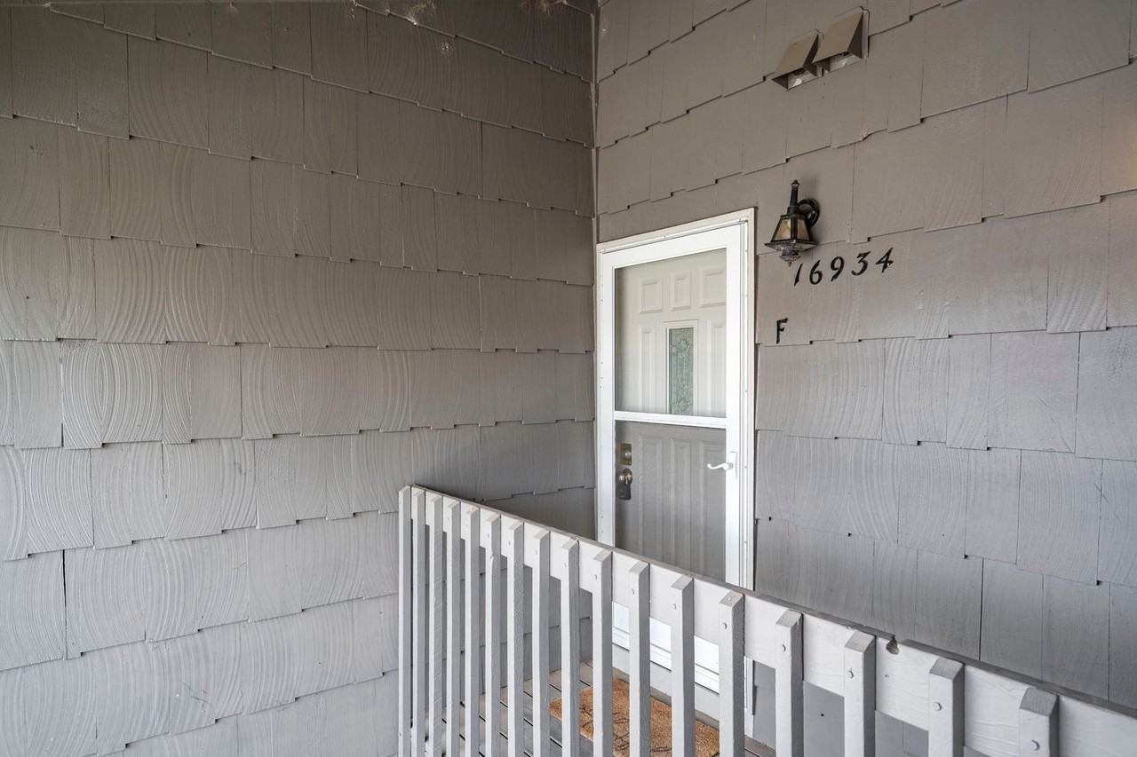 16934 E Whitaker Dr #F - Photo 3 of 25