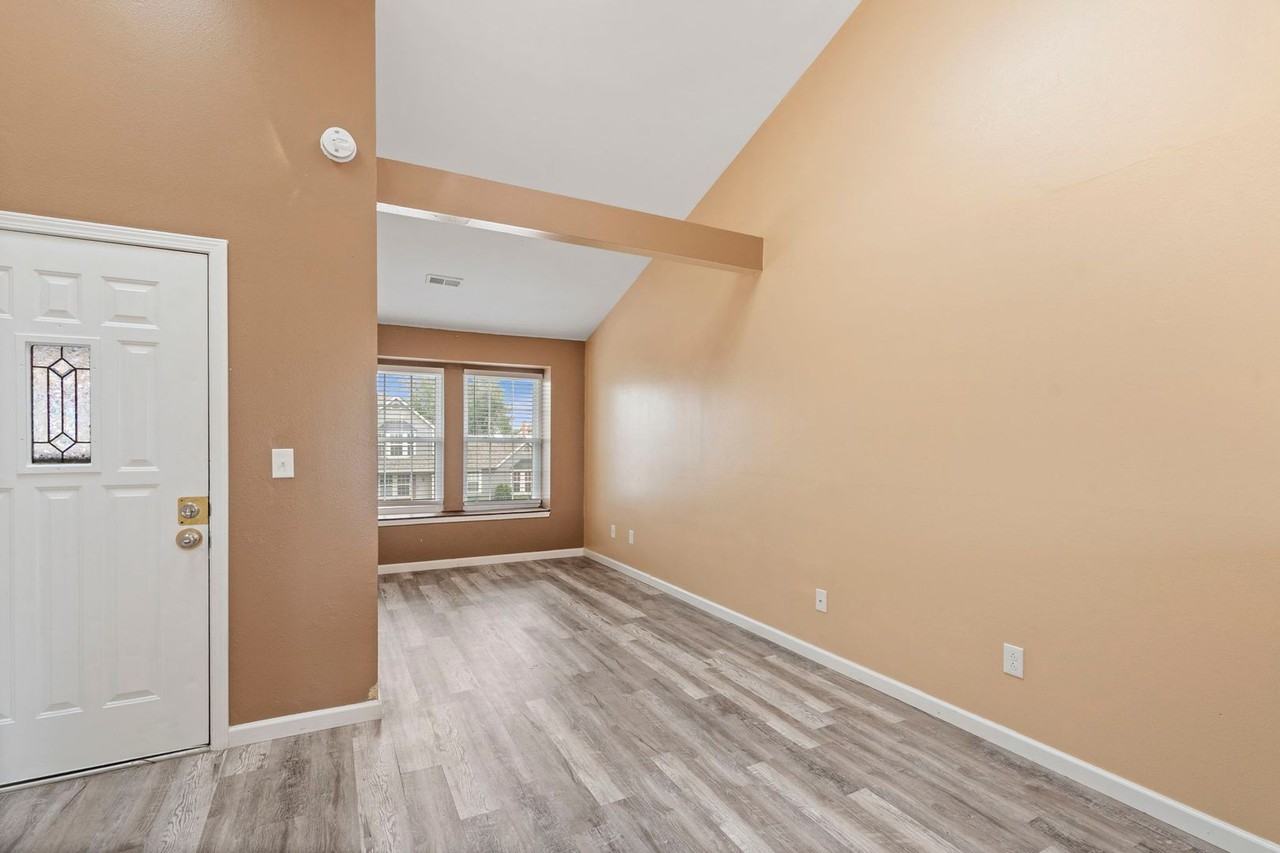 16934 E Whitaker Dr #F - Photo 5 of 25