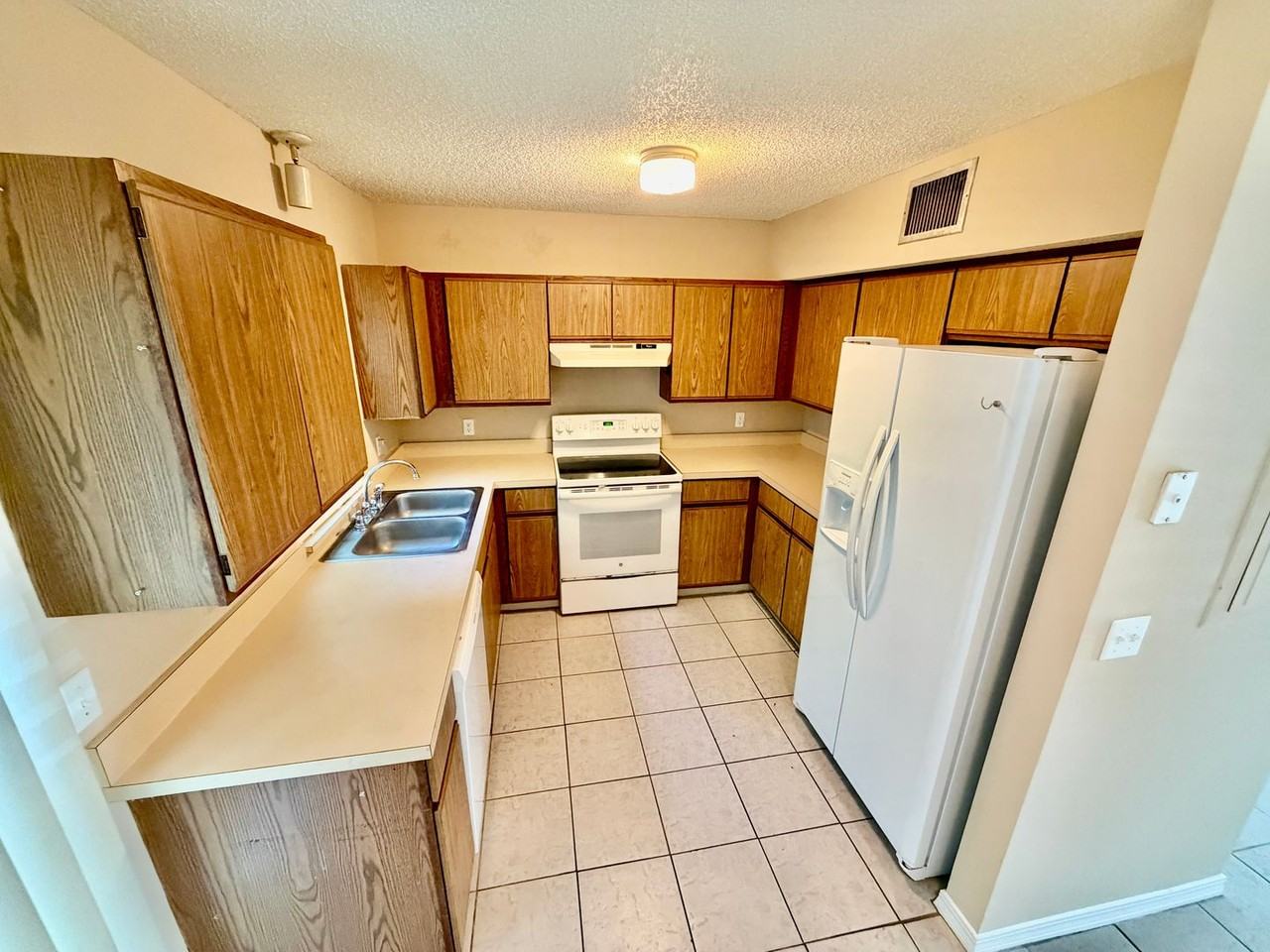 2387A 1st Ave - Photo 5 of 10