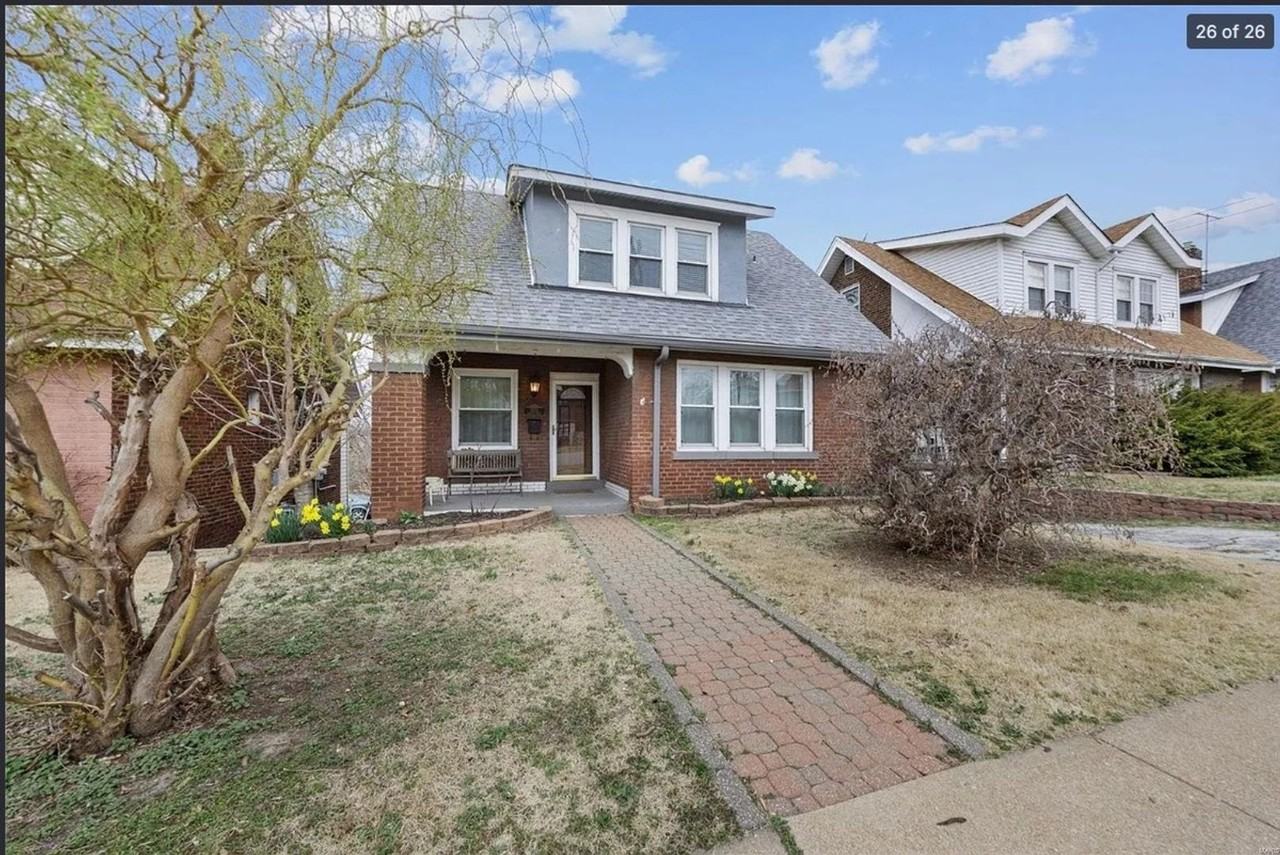 2835 Hampton Ave - Photo 2 of 22