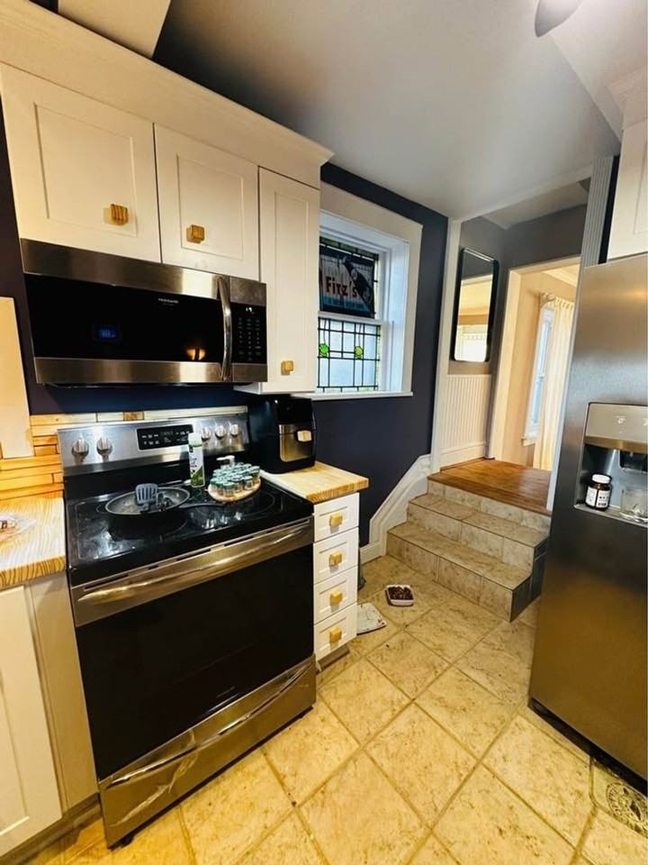 2835 Hampton Ave - Photo 5 of 22