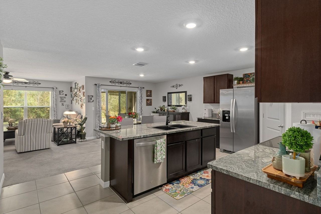 5230 Diantha Way - Photo 3 of 43