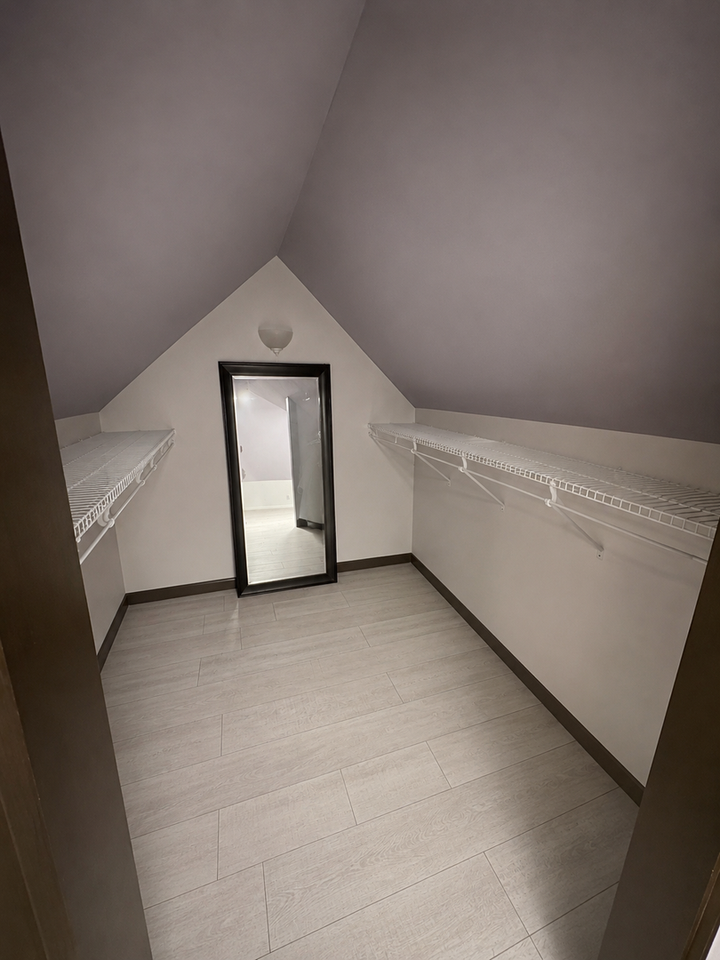 223 Hillside Ave - Photo 5 of 16